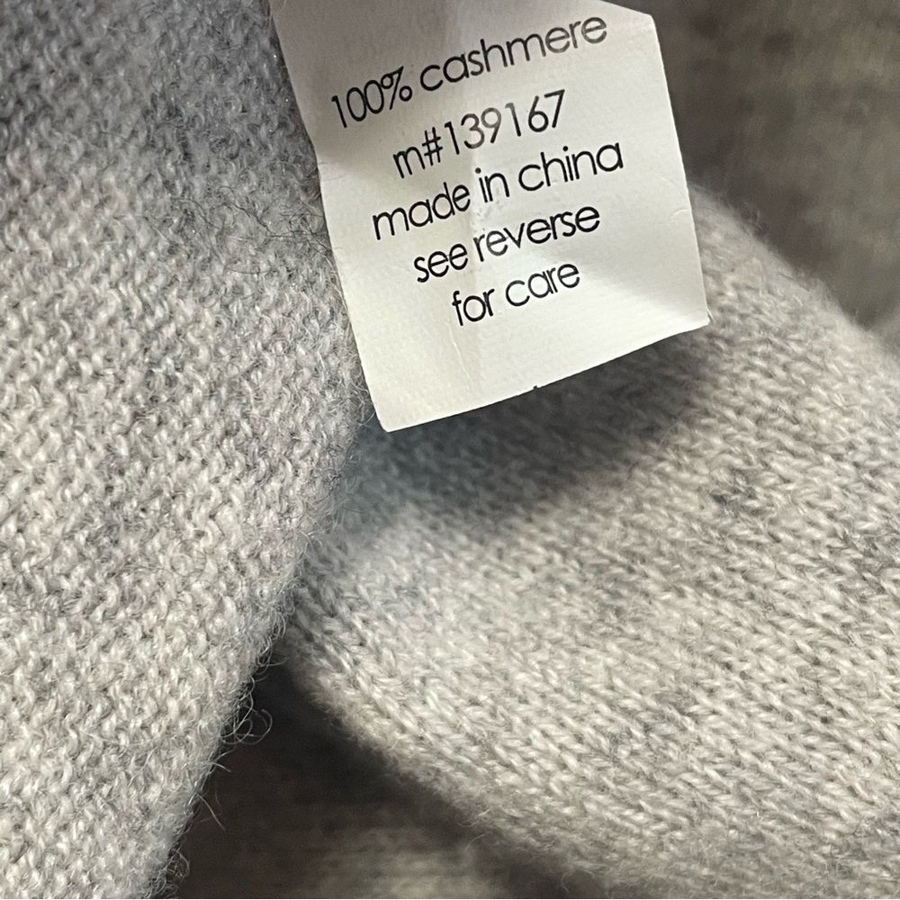 27 Miles 100% Cashmere Gray Sweater Cardigan Black Star Collegiate Preppy Small - Picture 5 of 6